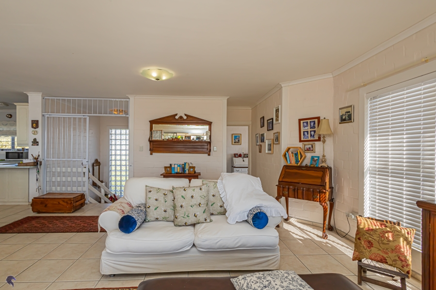 3 Bedroom Property for Sale in Myburgh Park Western Cape